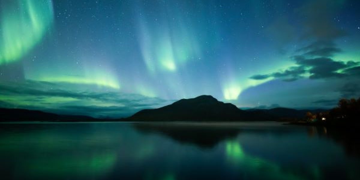 Photo credit Northern lights: Sami Takarautio/Unsplash