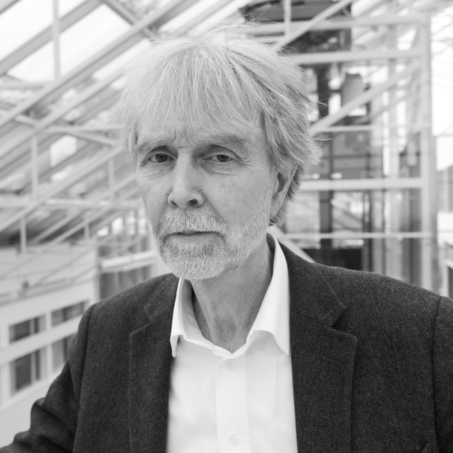 Image missing description