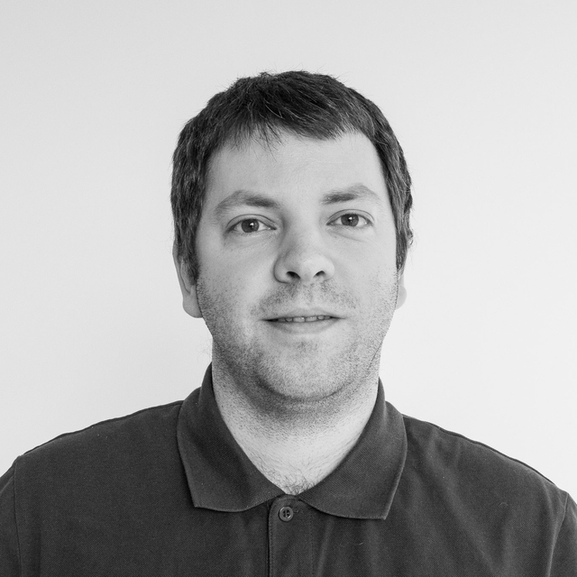 Image missing description