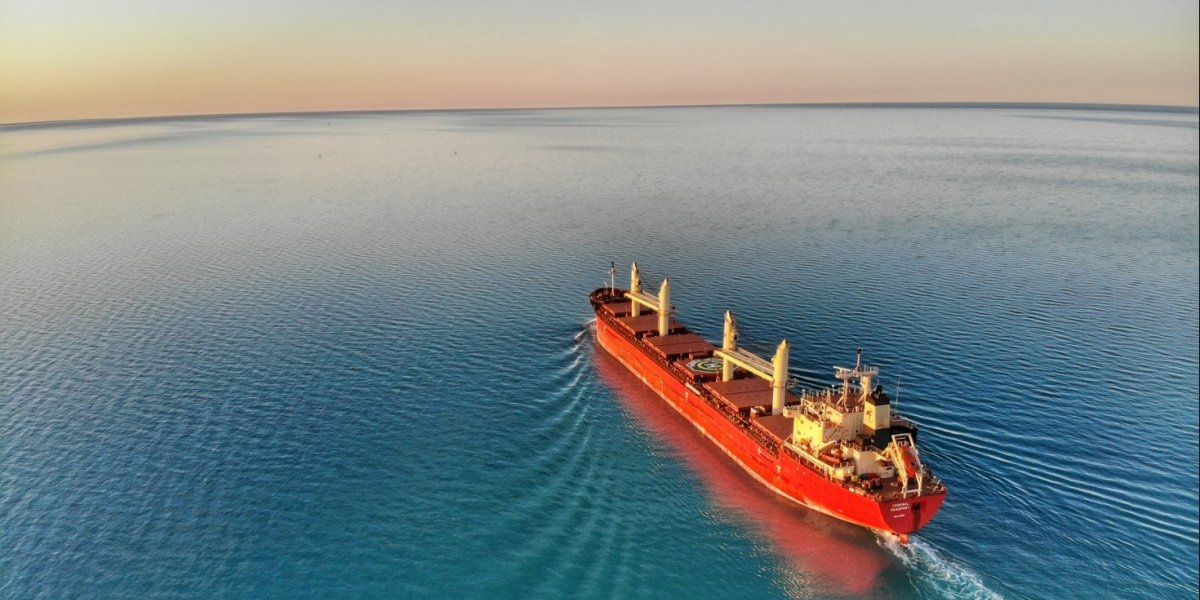 Image missing description